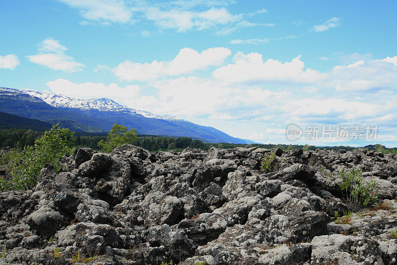 加拿大，BC省，New Aiyansh附近的Tseax熔岩床。